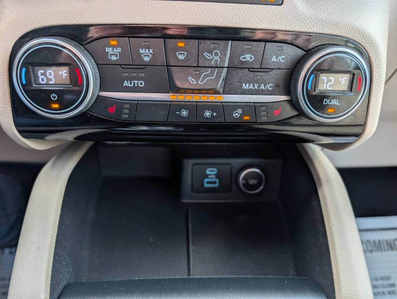 2021 Ford Escape SEL