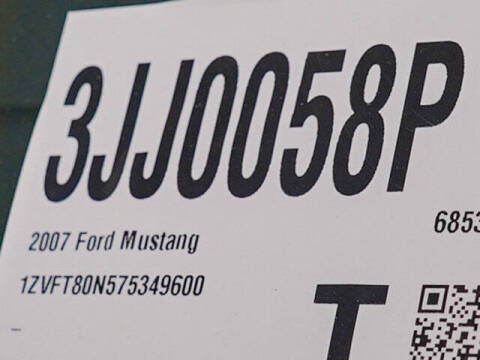 2007 Ford Mustang V6 Deluxe