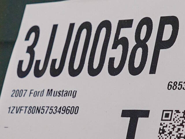 2007 Ford Mustang V6 Deluxe