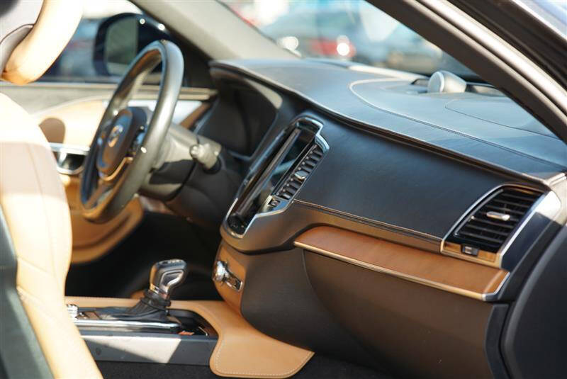 2016 Volvo XC90 T6 First Edition