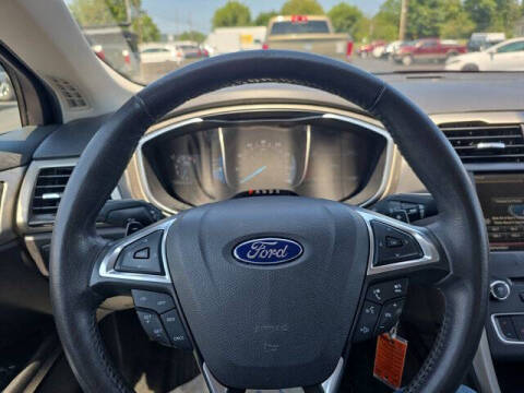 2016 Ford Fusion SE