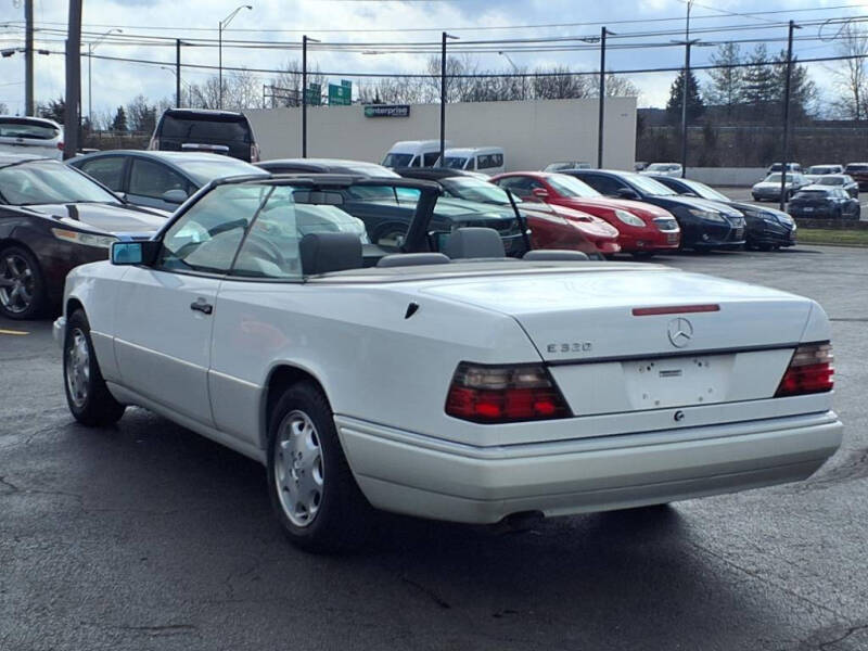 1995 Mercedes-Benz E-Class E 320