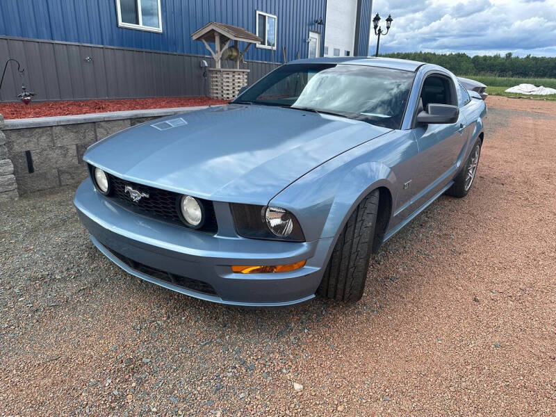 2005 Ford Mustang GT Premium