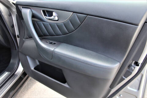 2010 Infiniti FX35