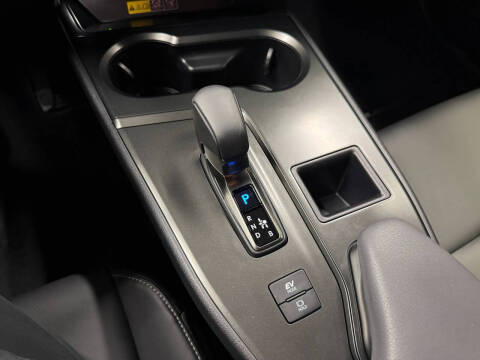 2025 Lexus UX 300h