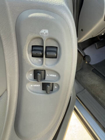 2005 Dodge Caravan SXT