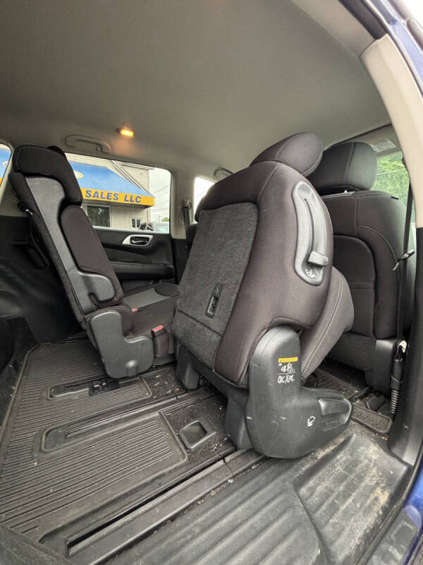 2018 Nissan Pathfinder SV