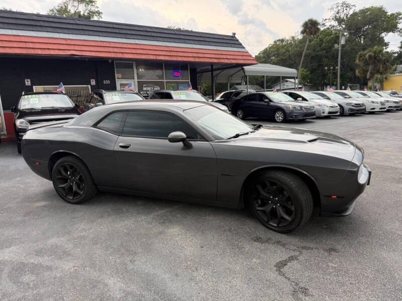 2017 Dodge Challenger SXT