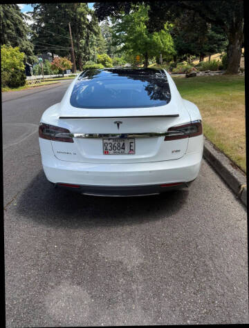 2014 Tesla Model S