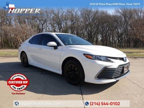 2022 Toyota Camry Hybrid for sale at HOPPER MOTORPLEX in Plano TX