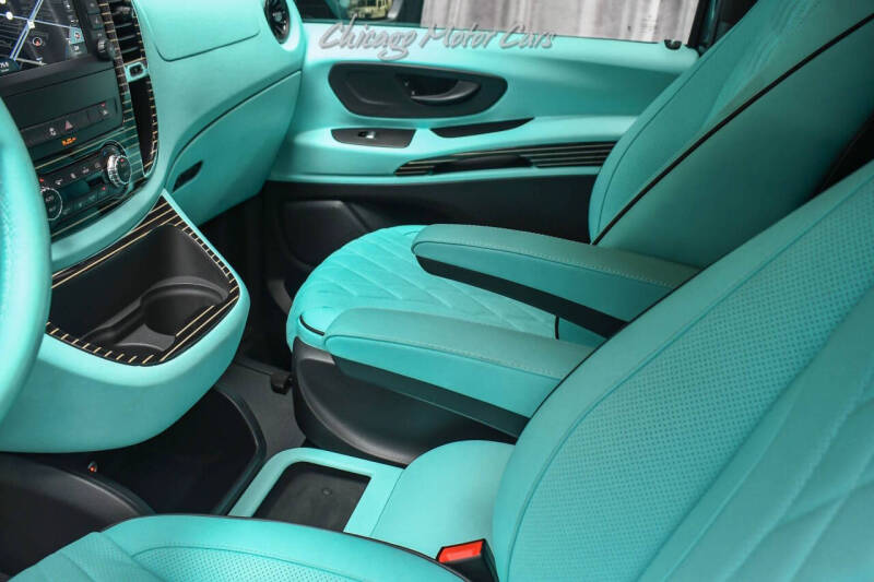 2023 Mercedes-Benz Metris Passenger