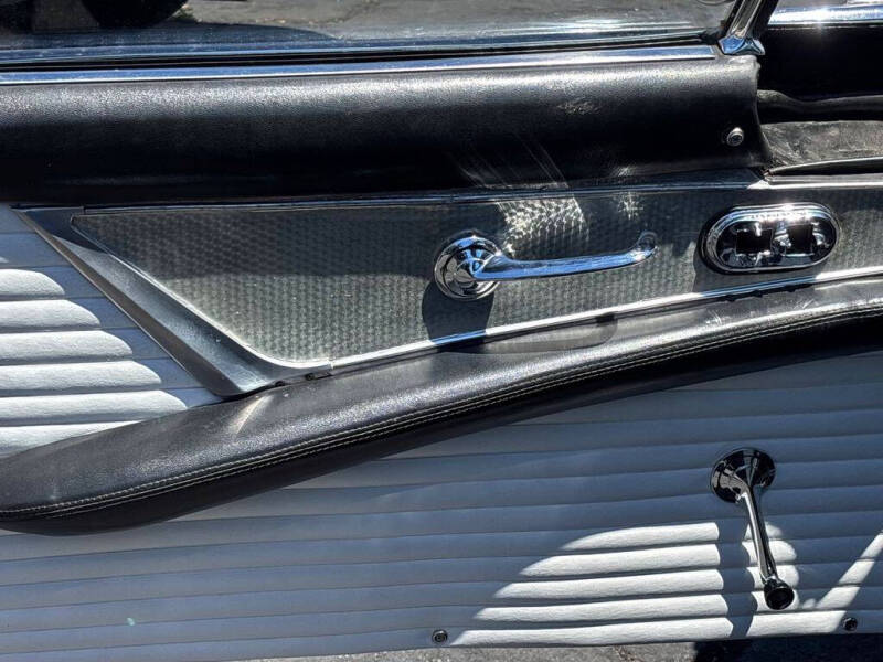 1955 Ford Thunderbird