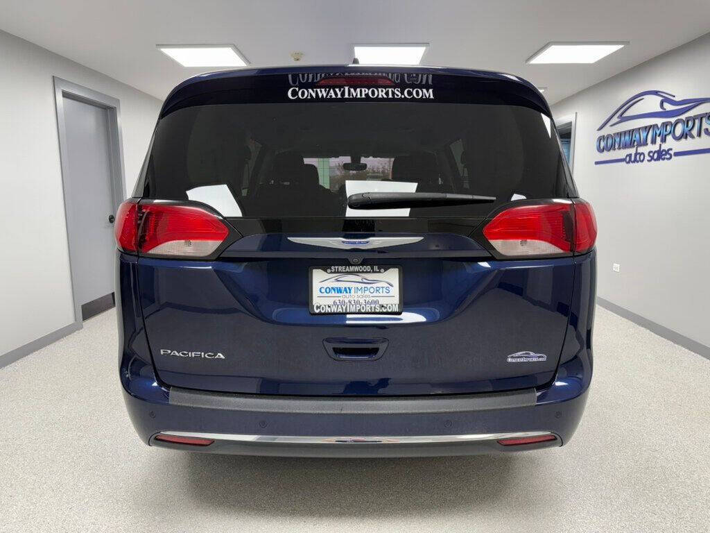 2018 Chrysler Pacifica for sale at Conway Imports in   Streamwood, IL