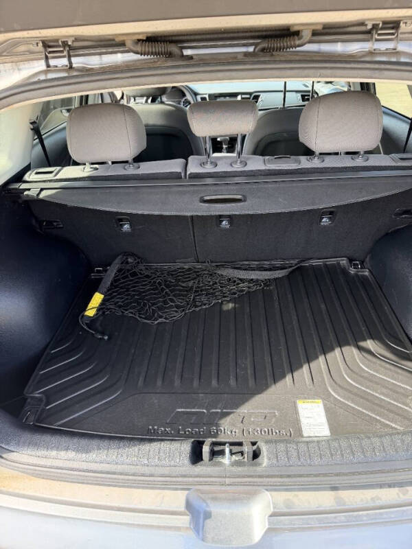 2017 Kia Niro LX