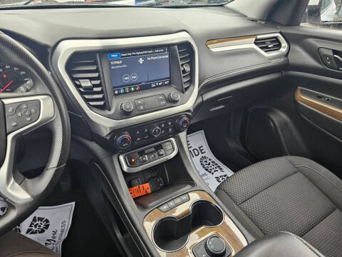 2022 GMC Acadia SLE