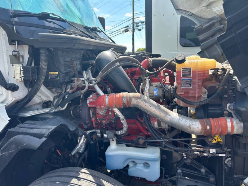 2019 International LT625