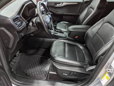 2022 Ford Escape SEL