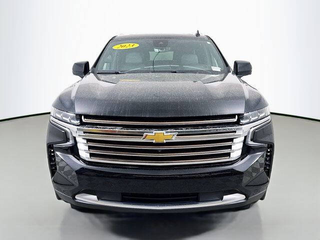 Used 2023 Chevrolet Suburban High Country with VIN 1GNSKGKLXPR556235 for sale in Bloomington, IL