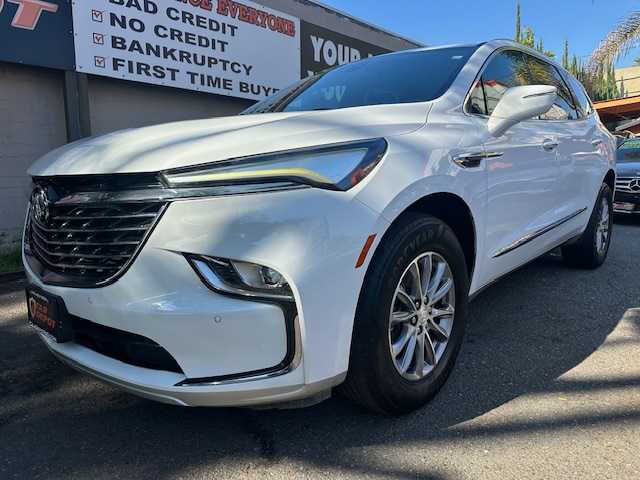 2022 Buick Enclave Essence