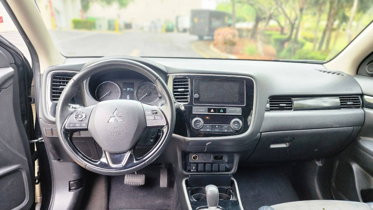 2019 Mitsubishi Outlander  - $16,900