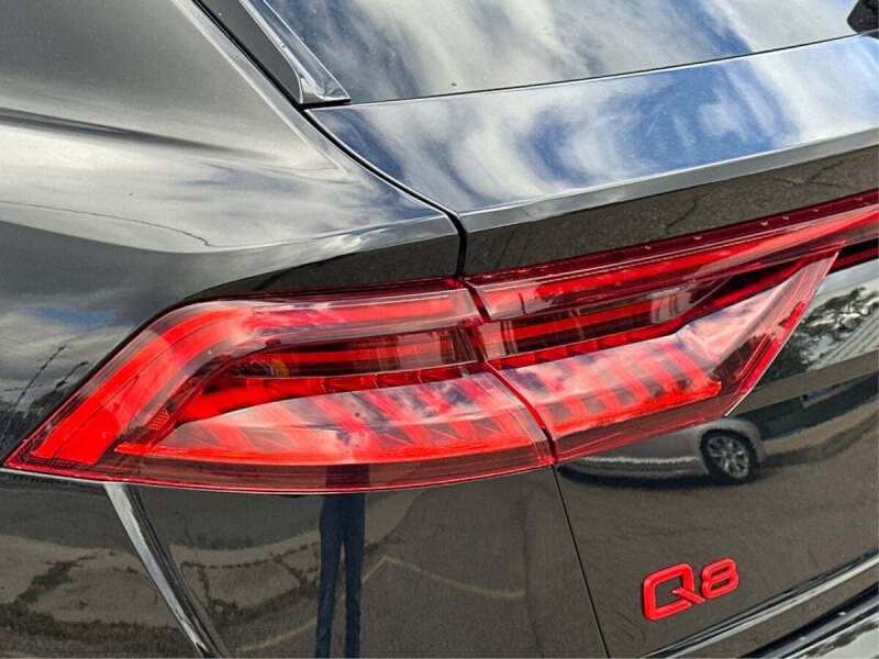2021 Audi Q8 quattro Premium 55 TFSI