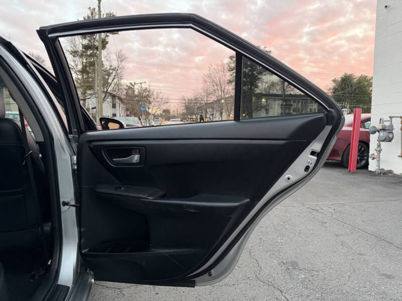 2015 Toyota Camry SE