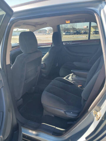 2005 Chrysler Pacifica Touring