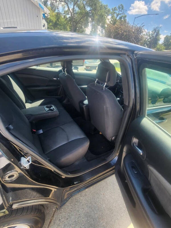 2013 Dodge Avenger SE