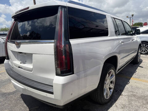 2017 Cadillac Escalade ESV Premium Luxury