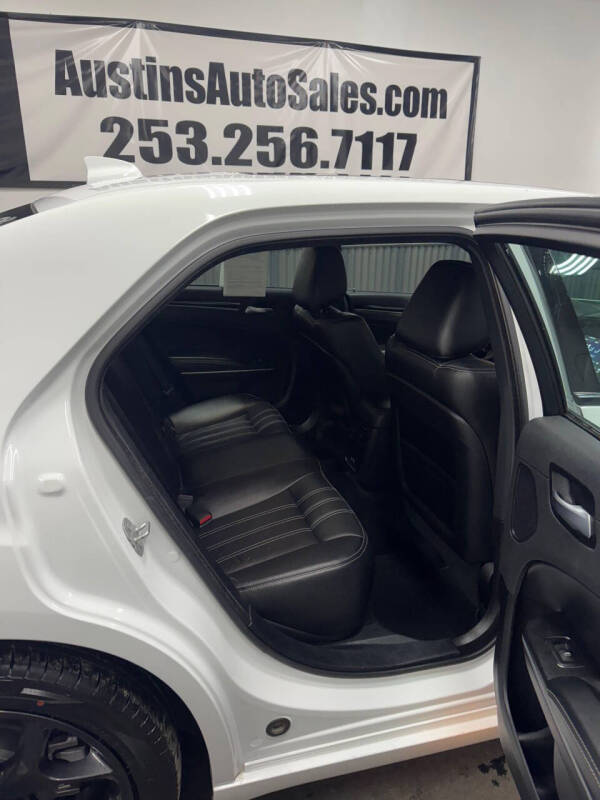 2023 Chrysler 300 S V6