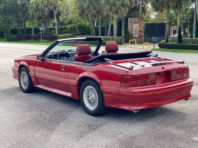 1988 Ford Mustang GT