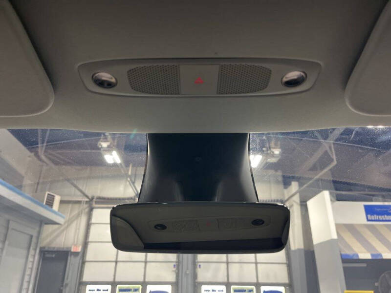 2025 Tesla Model Y Performance