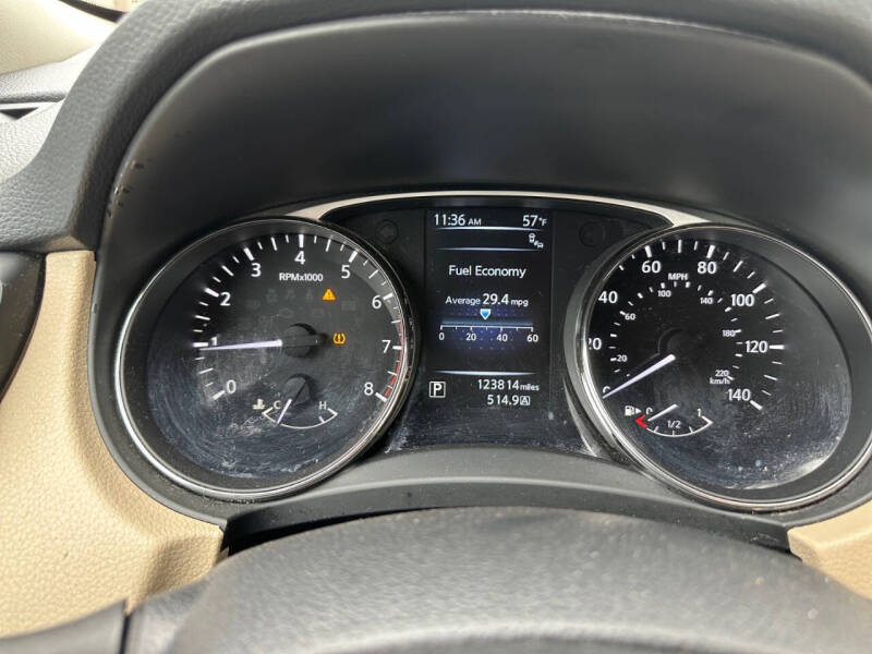 2016 Nissan Rogue SV