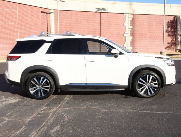 2024 Nissan Pathfinder Platinum