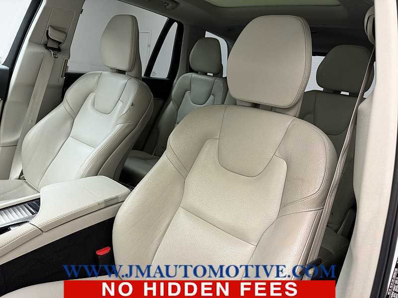 2019 Volvo XC90 T6 Momentum