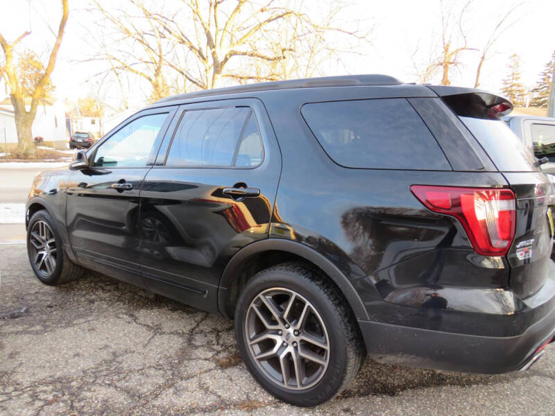 2016 Ford Explorer Sport