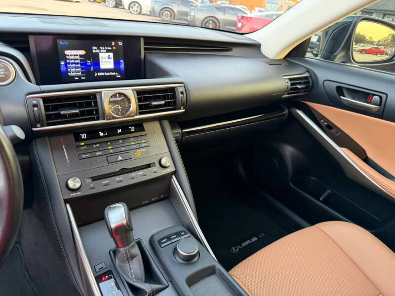 2020 Lexus IS 300