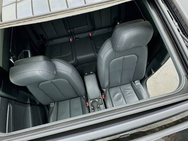 2023 Audi Q3 quattro S line Prem Plus 45 TFSI