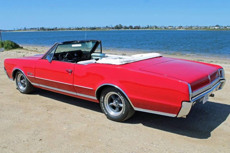 1967 Oldsmobile Cutlass Supreme