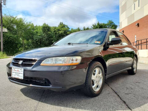 2000 Honda Accord for sale at Speedway Motors in Paterson NJ