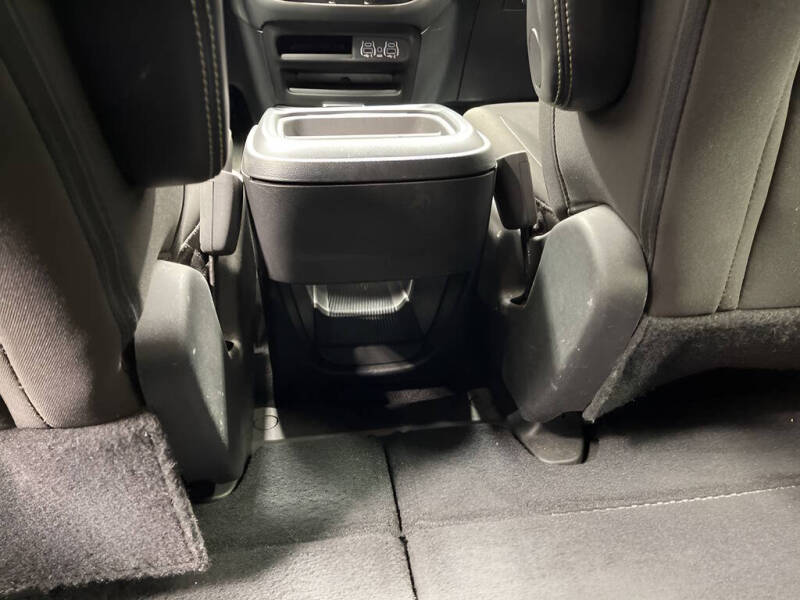 2023 Chrysler Pacifica Touring