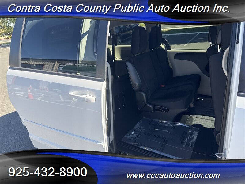 2017 Dodge Grand Caravan SE