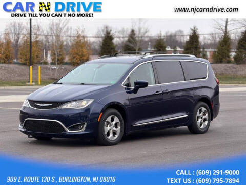 2017 Chrysler Pacifica Touring-L Plus