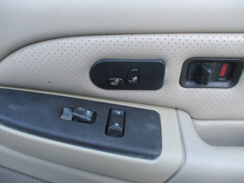2004 Cadillac Escalade