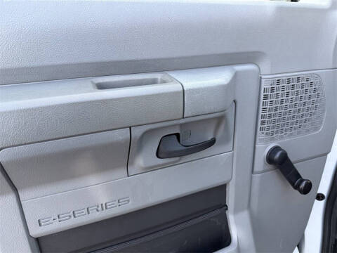 2014 Ford E-Series E-350 SD