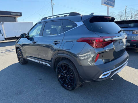 2022 Kia Seltos Nightfall