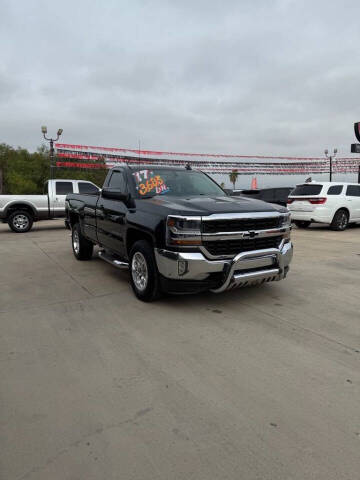 2017 Chevrolet Silverado 1500 for sale at A & V MOTORS in Hidalgo TX