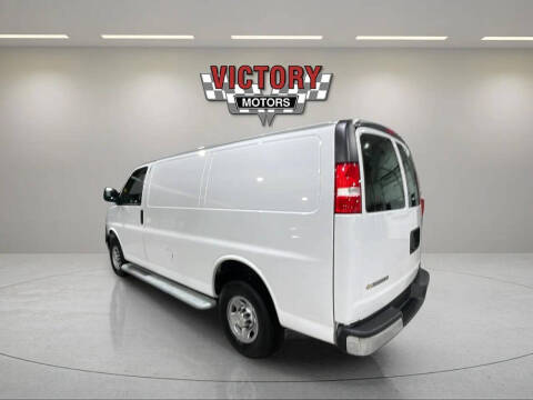 2024 Chevrolet Express 2500
