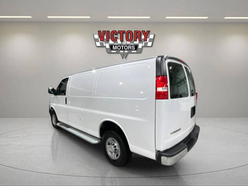2024 Chevrolet Express 2500