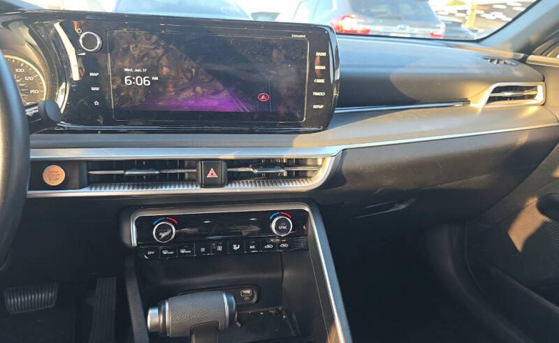 2023 Kia K5